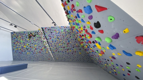Deva Wall