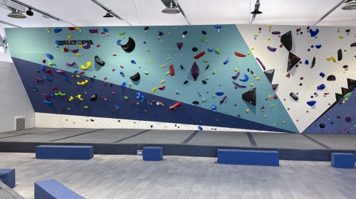 Deva Wall