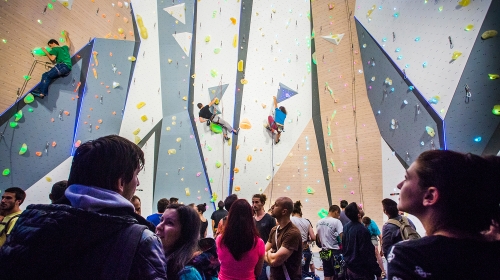 Momentum Climbing & Fitness