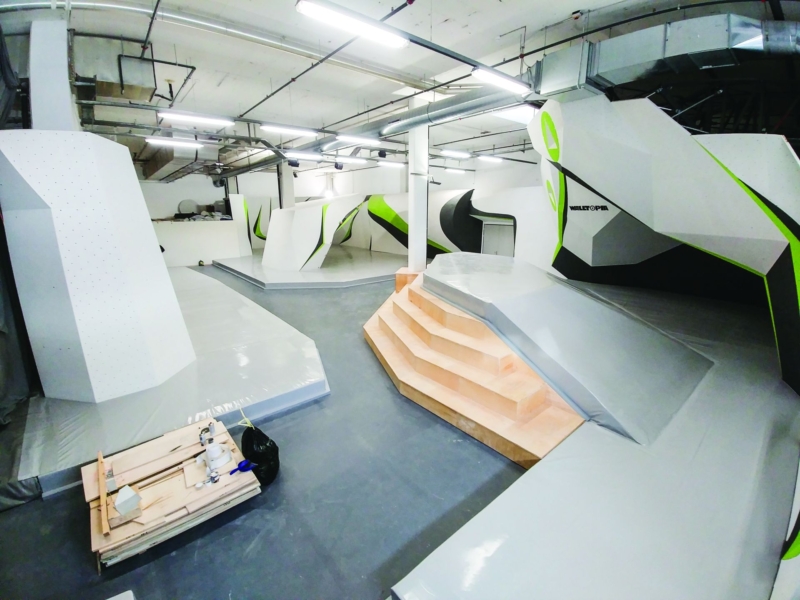 vinyl covered boulder mats in City Boudlering, Kirens