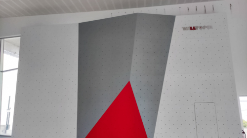 Collège La Chaloupe – School Climbing Wall