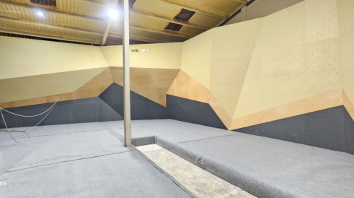 The Tide Climbing Centre – Mezzanine Boulders