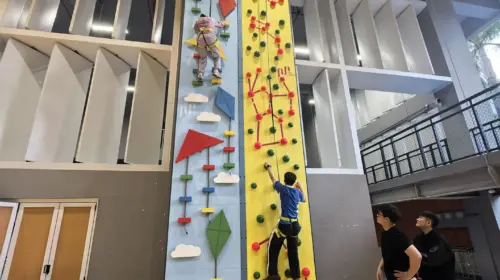 Fun Walls at Longgang School