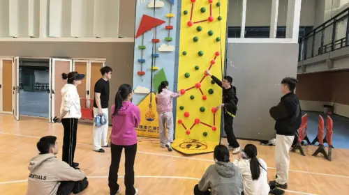 Fun Walls at Longgang School