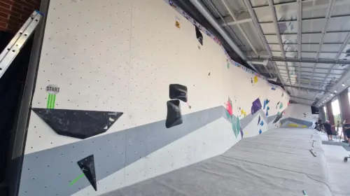 Helsingin Kiipeilykeskus – Competition Boulder Wall Extension